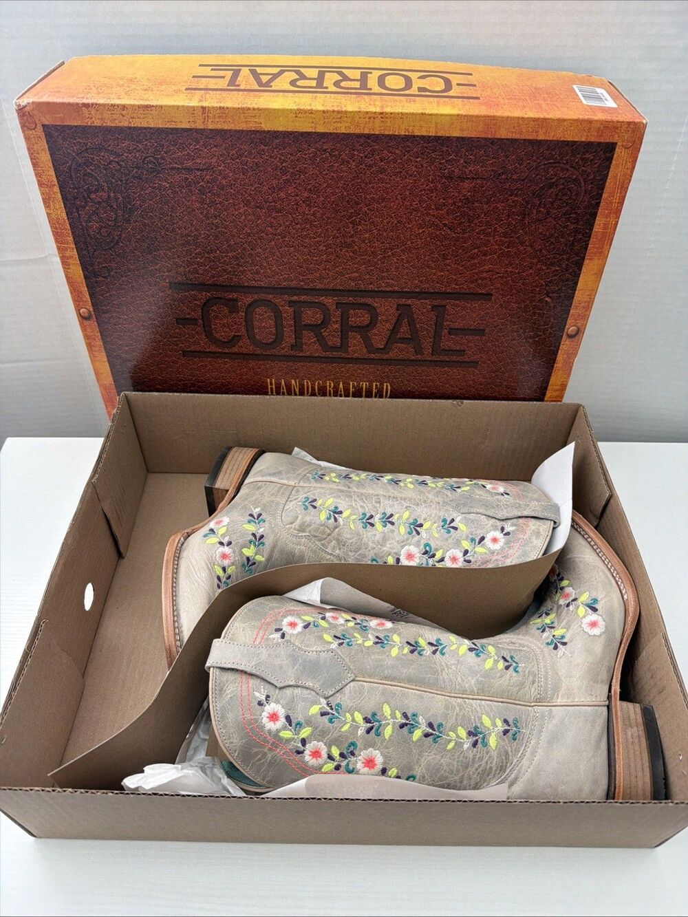 CORRAL GIRLS' FLORAL EMBROIDERED BLACKLIGHT WESTERN BOOTS - SQUARE TOE Size 4